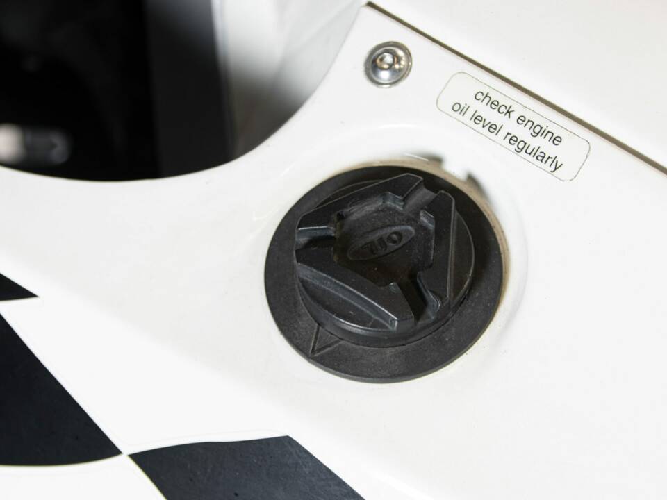 Immagine 21/50 di BMW DUMMY (2000)