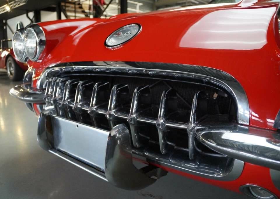 Image 11/50 of Chevrolet Corvette (1958)