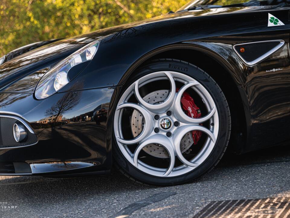 Bild 3/17 von Alfa Romeo 8C Competizione (2008)