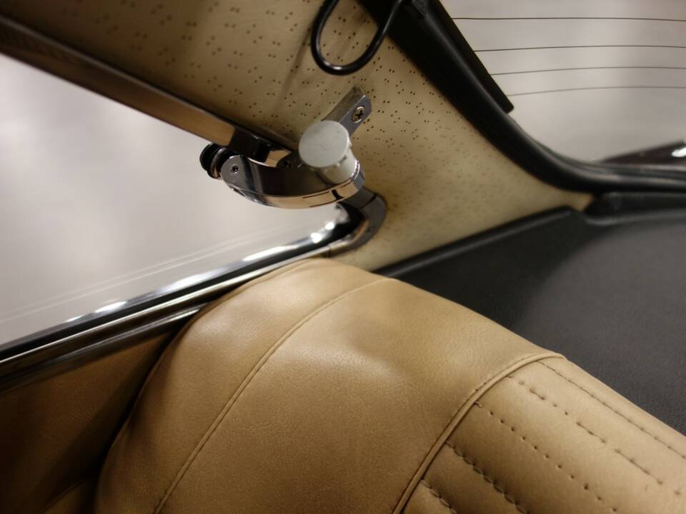 Bild 45/60 von Alfa Romeo Giulia GT 1300 Junior (1975)