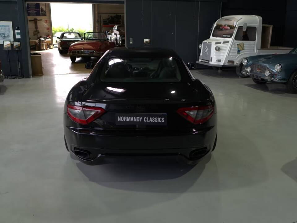 Image 9/34 of Maserati GranTurismo Sport (2014)