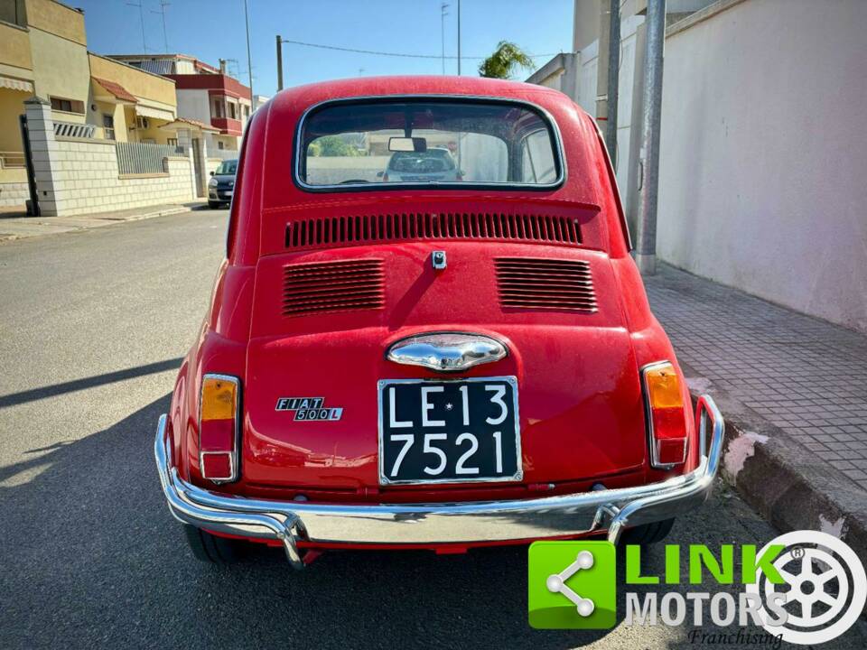 Image 8/10 de FIAT 500 L (1971)