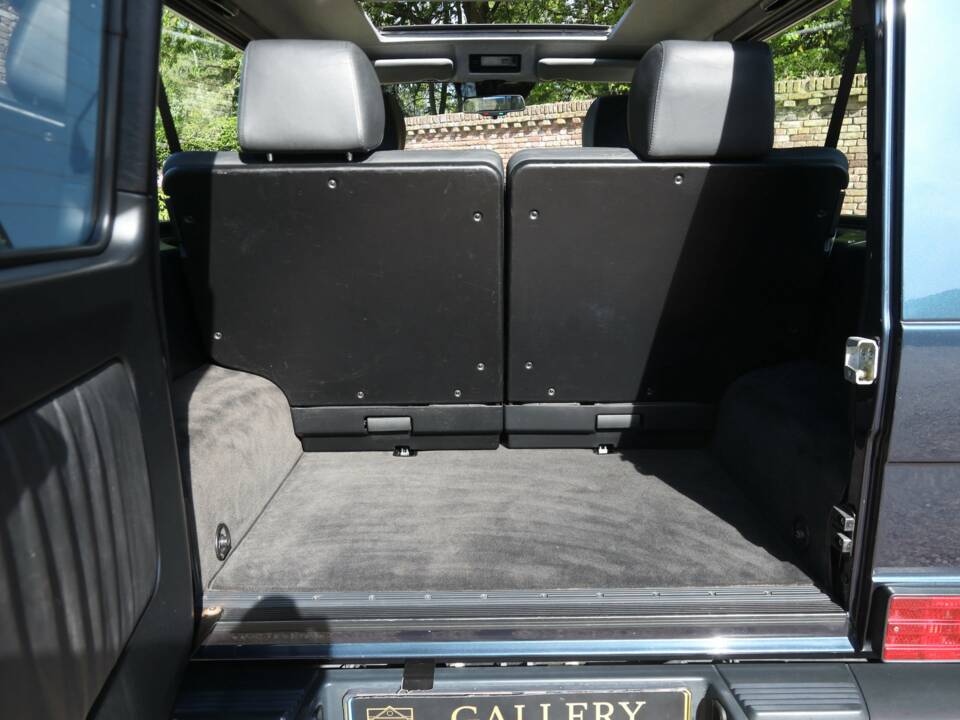 Immagine 49/50 di Mercedes-Benz G 320 (SWB) (1996)