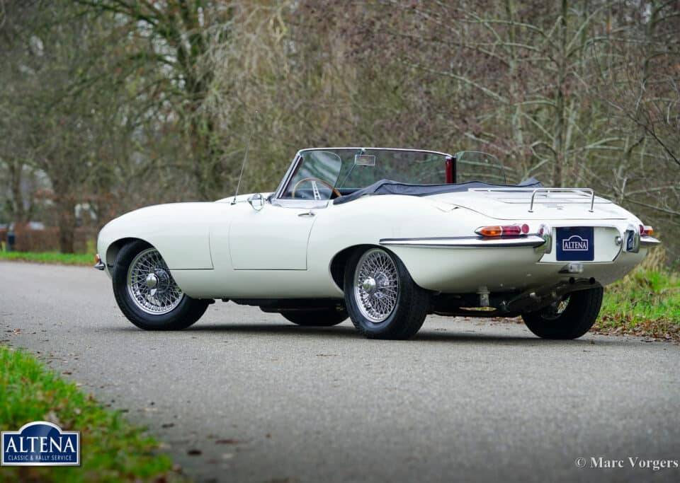 Bild 15/45 von Jaguar E-Type 4.2 (1966)
