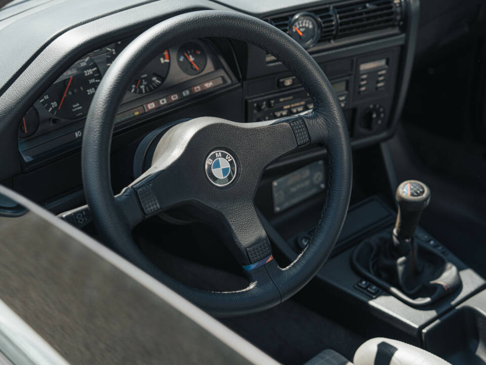 Imagen 32/58 de BMW M3 Evolution II (1988)