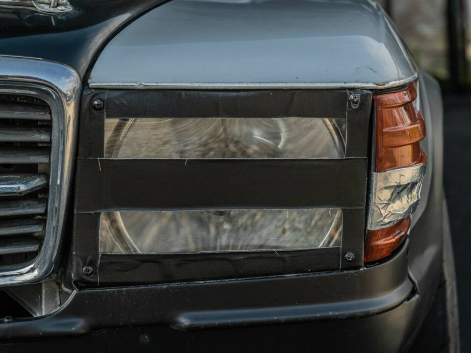 Afbeelding 19/40 van Mercedes-Benz 350 SLC (1973)