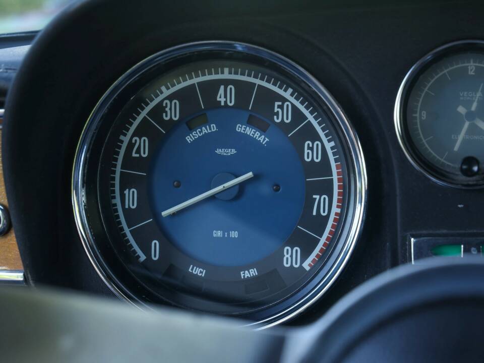 Obraz 27/50 pojazdu Alfa Romeo Giulia Nuova Super 1300 (1975)