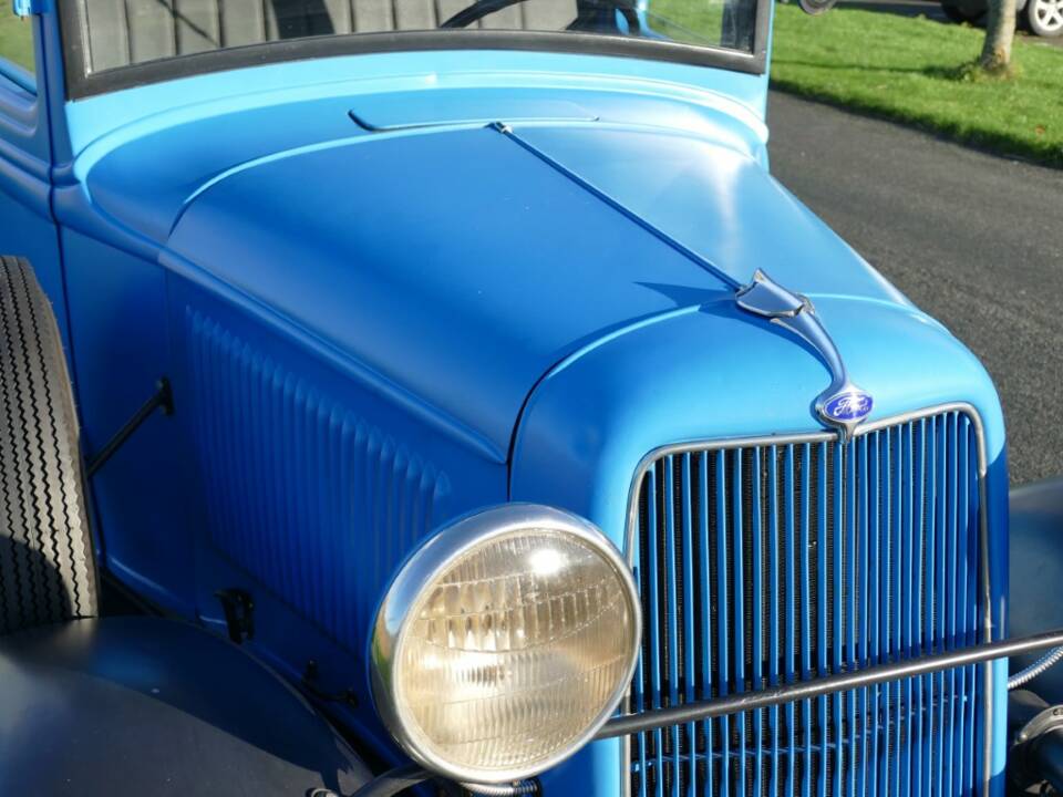 Bild 6/15 von Ford V8 Model 46 Pick Up (1933)