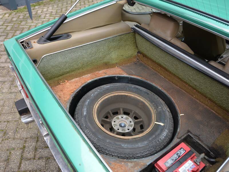 Bild 40/44 von Lamborghini Espada 400 GT (1973)