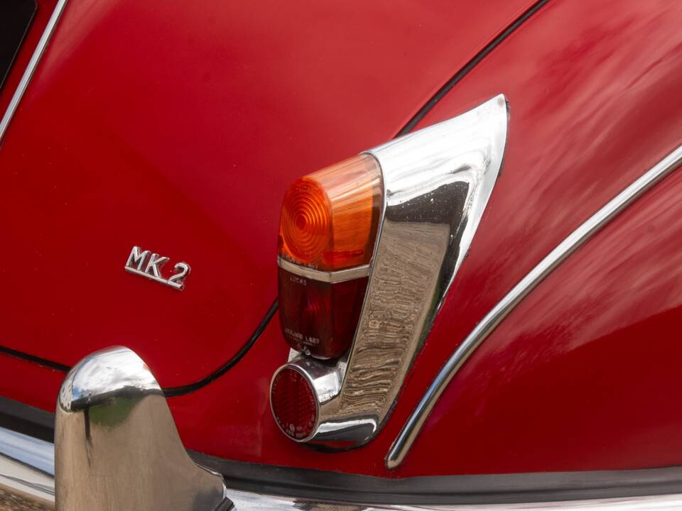 Image 43/50 of Jaguar Mk II 3.8 (1964)