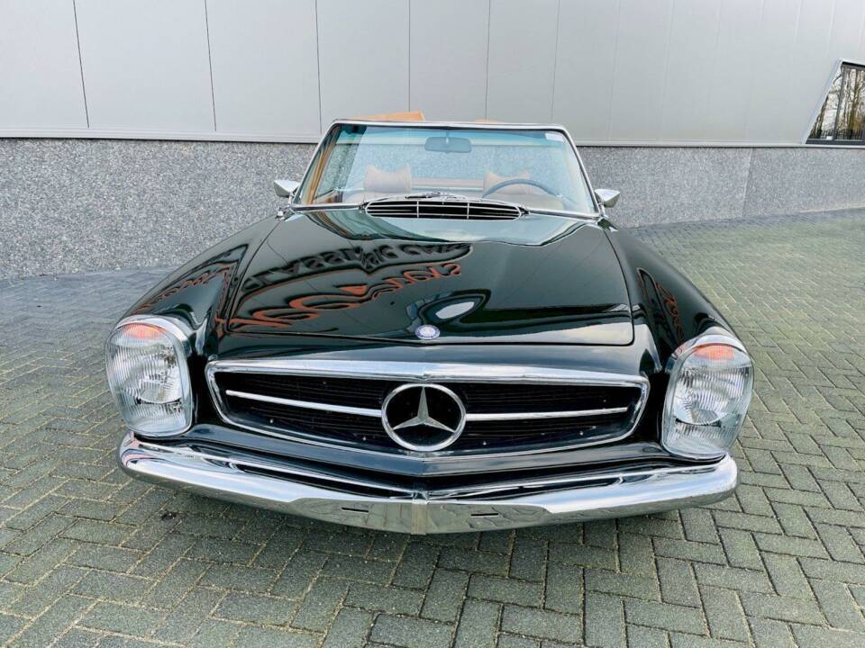 Image 3/36 de Mercedes-Benz 280 SL (1970)