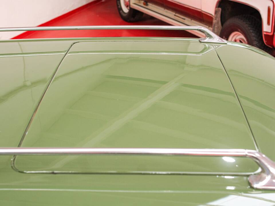 Bild 37/54 von Mercedes-Benz 250 T (1979)
