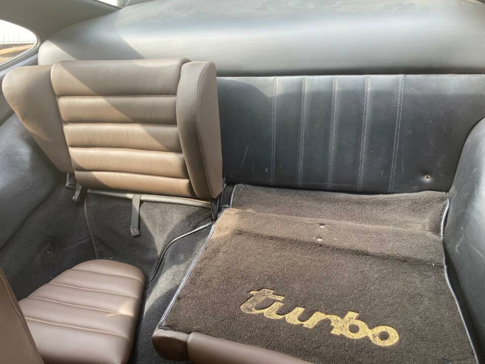 Image 16/47 of Porsche 911 Turbo 3.3 (1983)