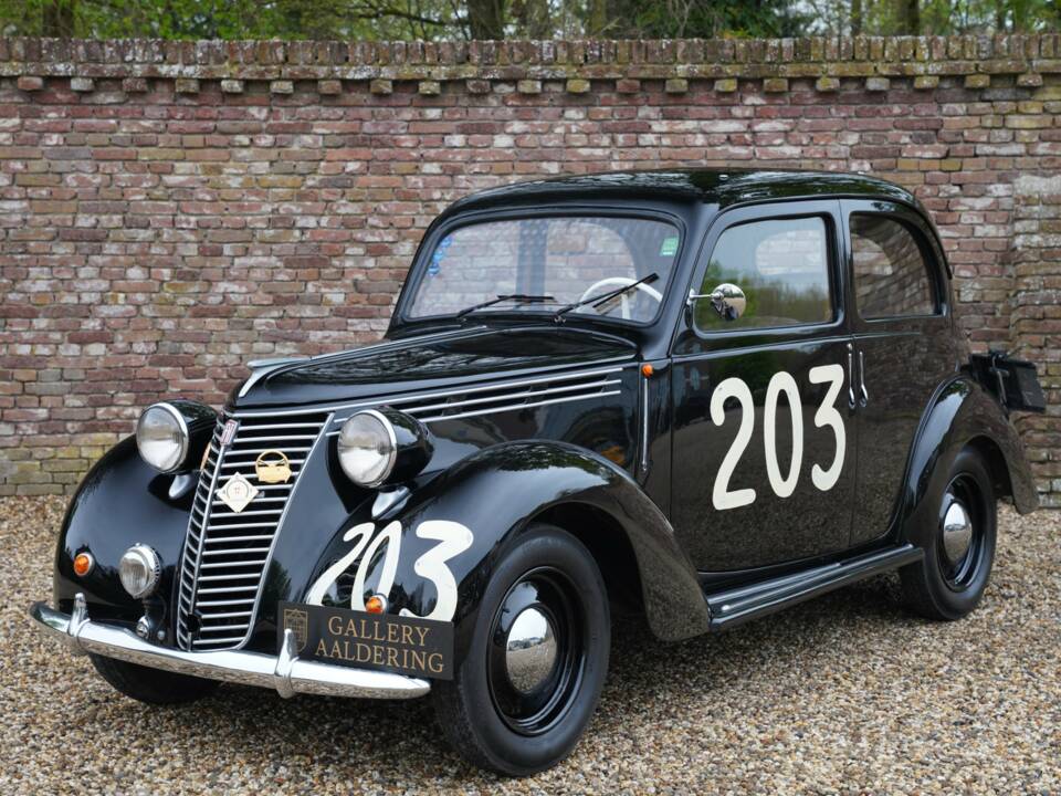 Image 11/50 of FIAT 1100 B (1947)