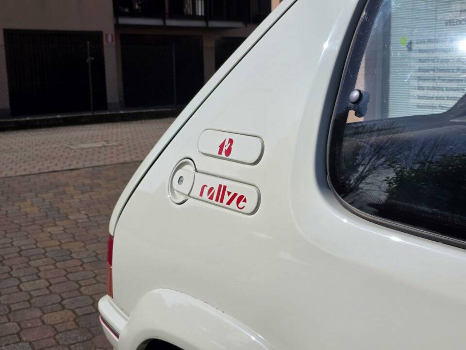 Immagine 16/25 di Peugeot 205 Rallye 1.3 (1991)