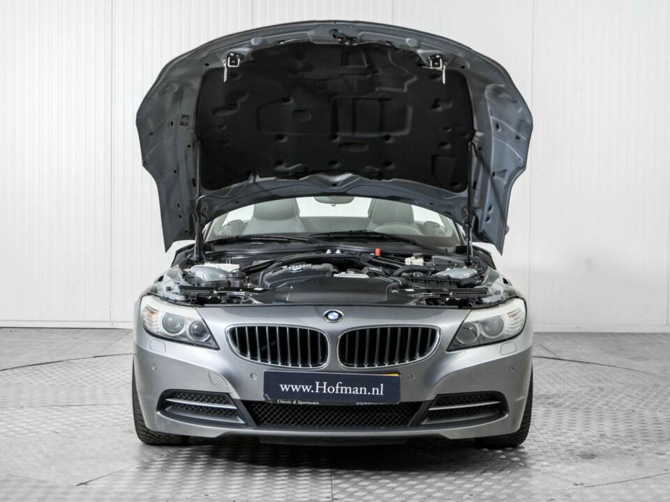 Image 38/50 of BMW Z4 sDrive23i (2010)