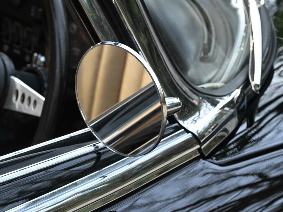 Image 30/50 de Jaguar Type E V12 (1974)
