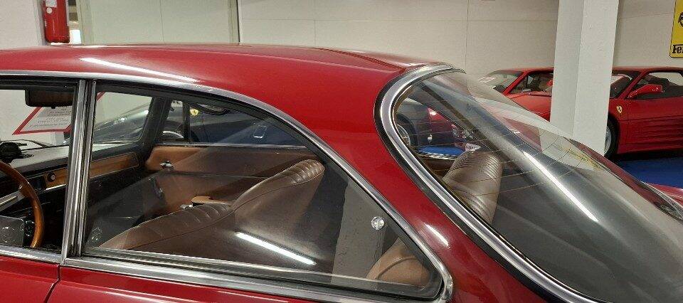 Image 31/32 of Alfa Romeo Giulia GT 1300 Junior (1974)