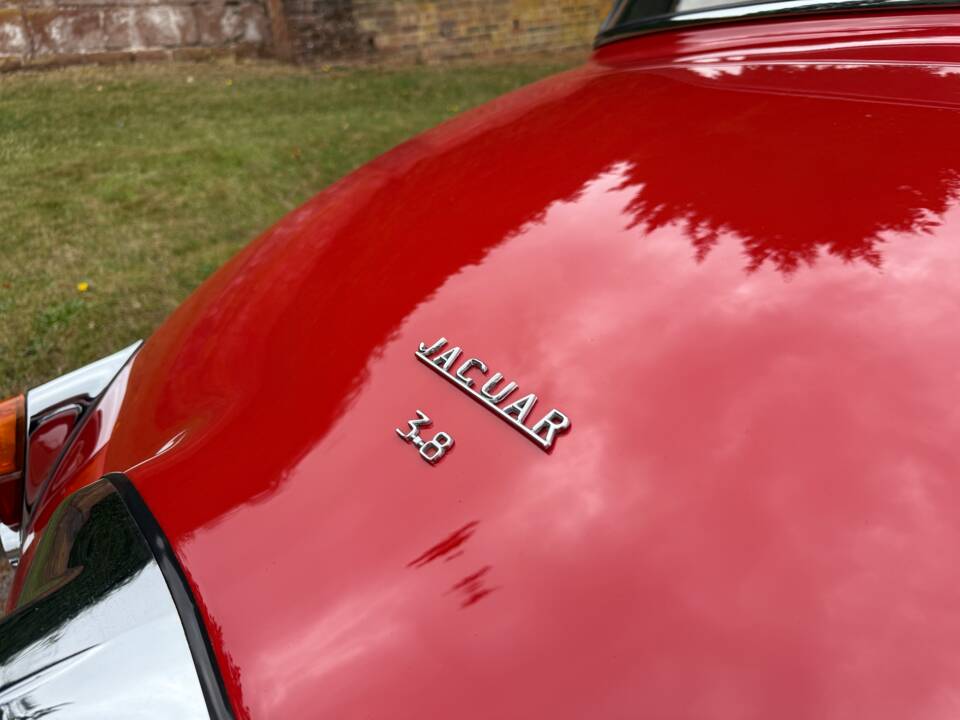 Image 17/36 of Jaguar Mk II 3.8 (1964)