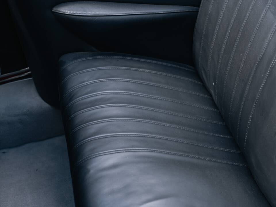Image 44/50 de Citroën DS 21 (1969)