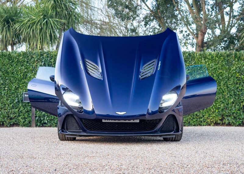 Immagine 26/50 di Aston Martin DBS Superleggera (2018)