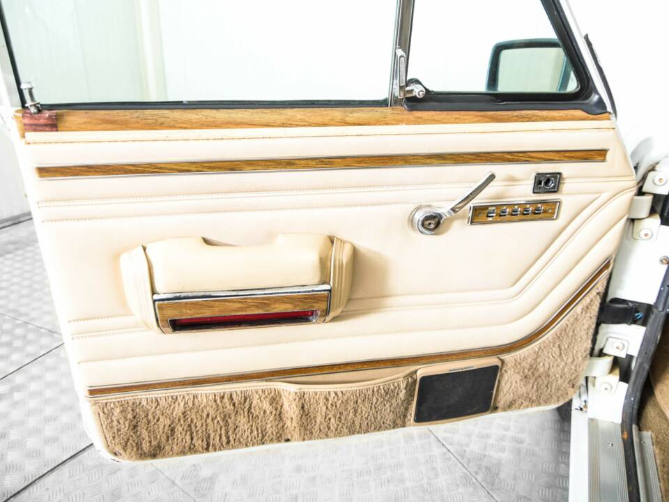 Afbeelding 36/50 van Jeep Wagoneer Limited (1982)