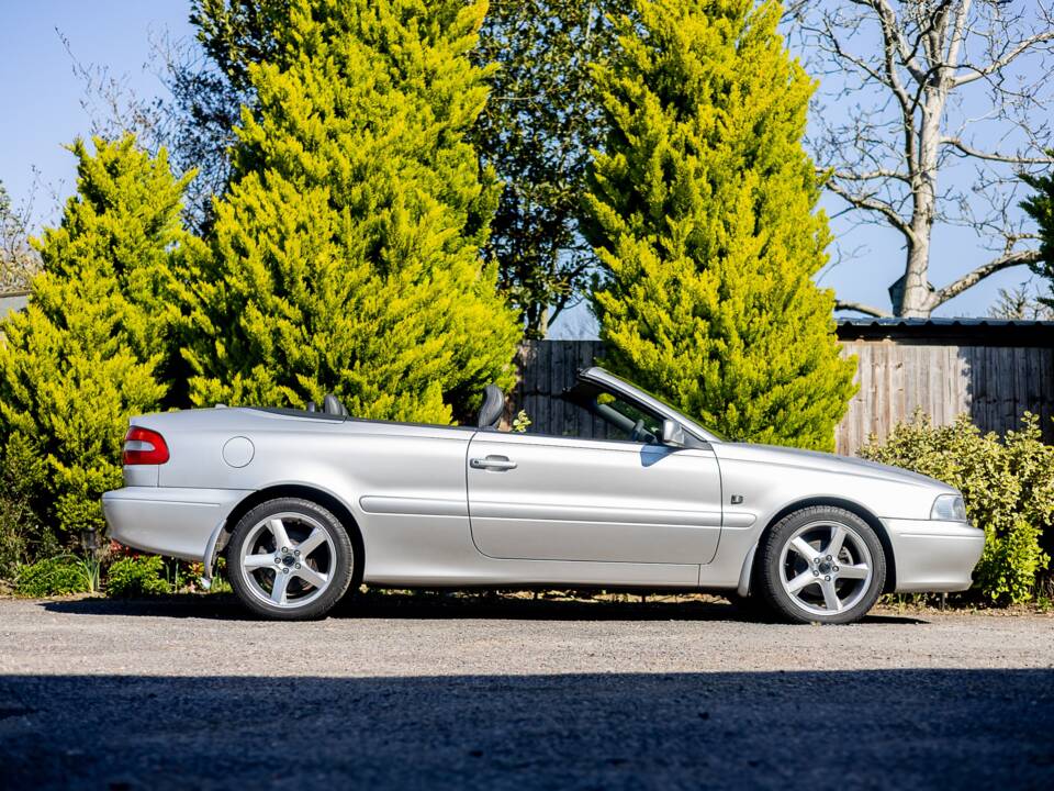 Image 20/48 of Volvo C70 2.0 T (2001)