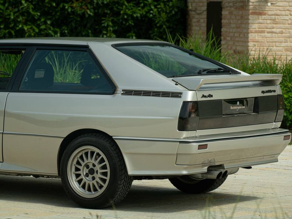 Immagine 36/50 di Audi quattro (1985)