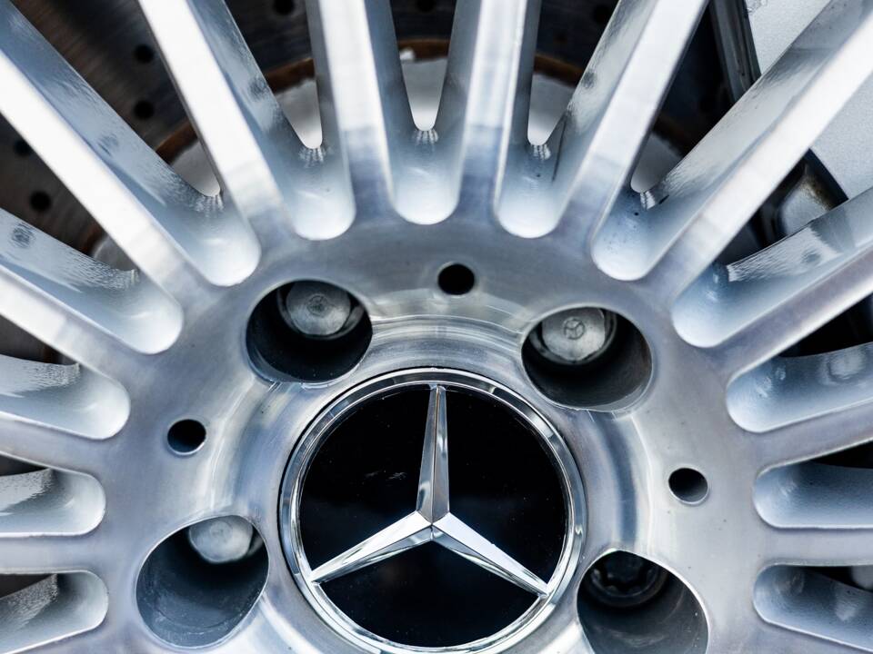 Bild 36/50 von Mercedes-Benz SL 55 AMG (2004)