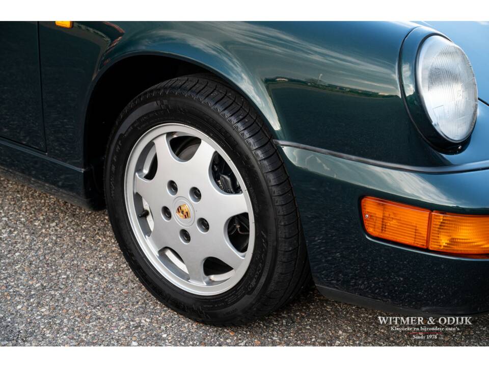 Image 20/42 of Porsche 911 Carrera 4 (1990)