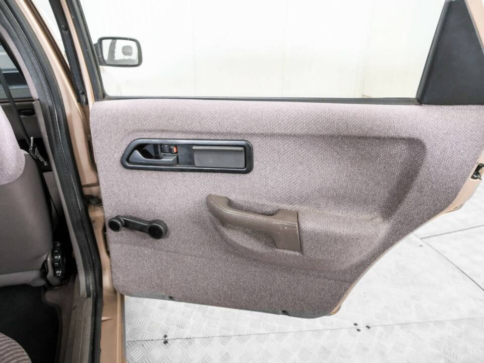 Bild 34/50 von Ford Sierra Diesel (1987)