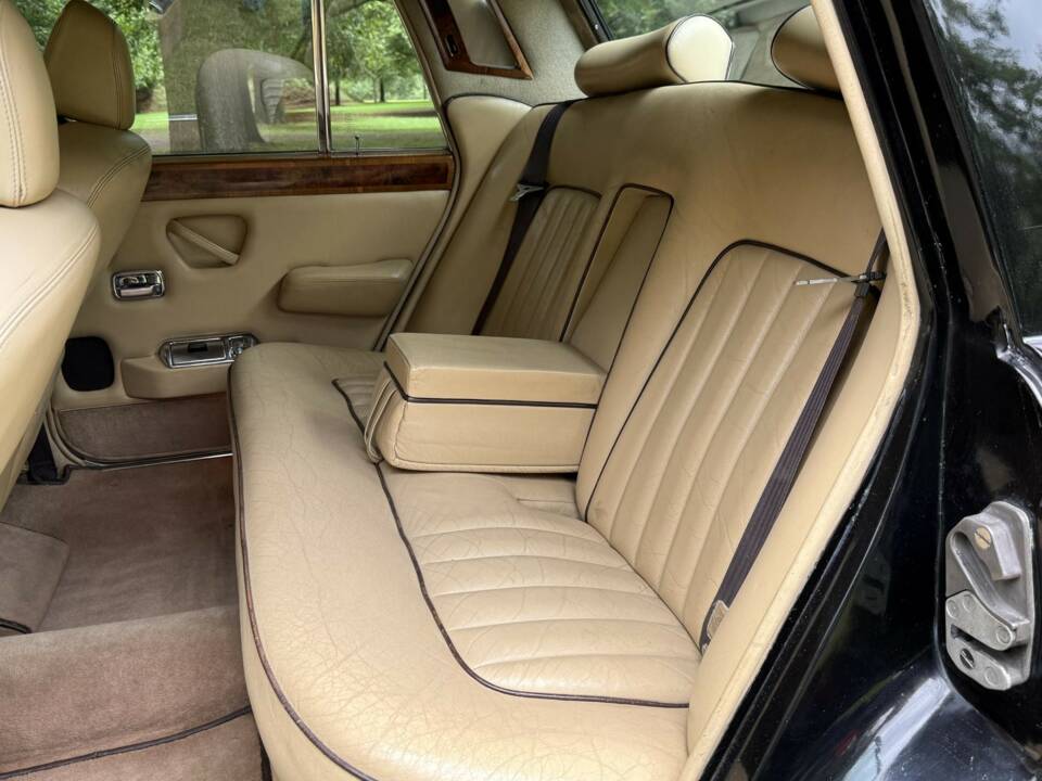 Bild 14/17 von Rolls-Royce Silver Shadow II (1976)