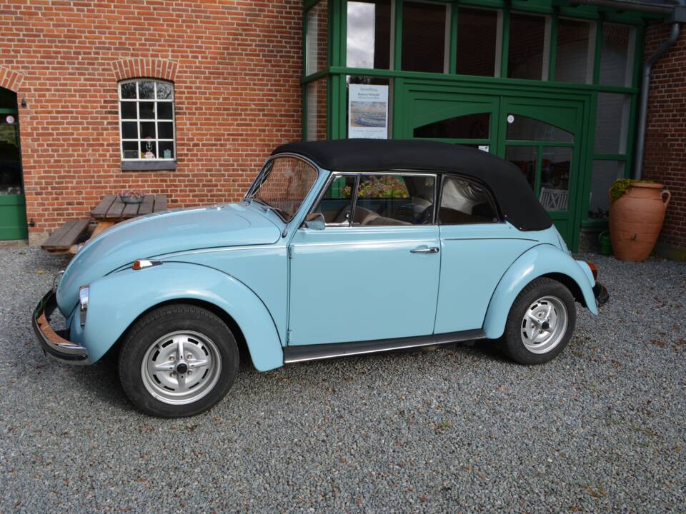Image 1/15 of Volkswagen Beetle 1302 LS (1970)