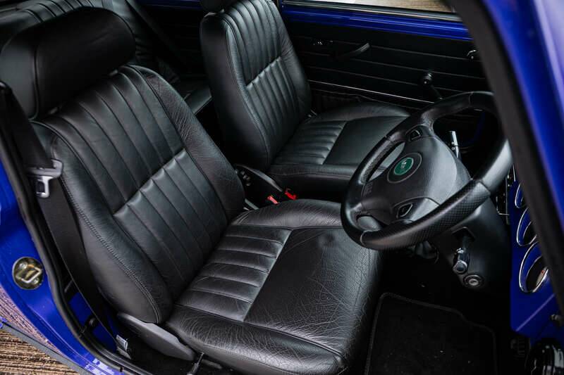 Image 27/34 of Rover Mini "Paul Smith" (1999)
