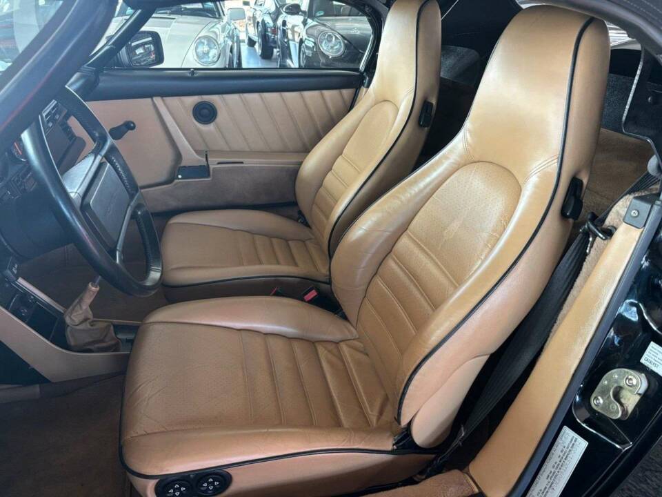 Bild 15/28 von Porsche 911 Carrera 3.2 (1989)