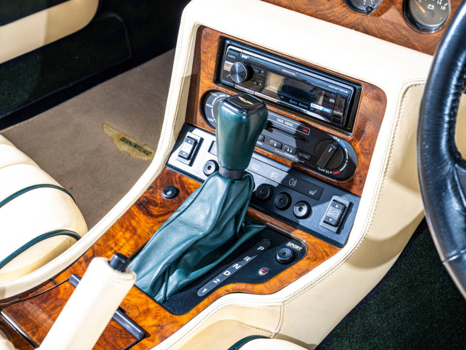Bild 13/31 von Aston Martin Virage Volante (1995)