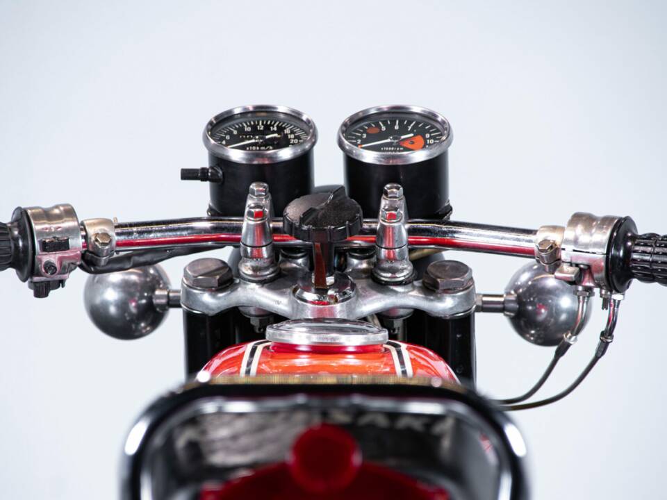 Imagen 20/50 de Kawasaki DUMMY (1970)