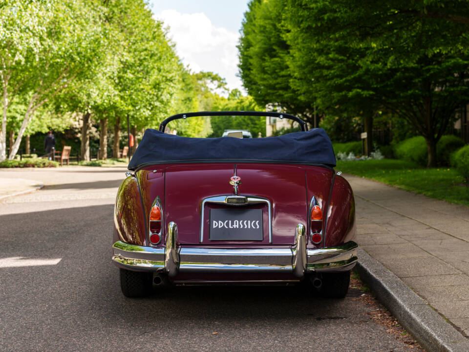 Image 6/24 de Jaguar XK 150 3.8 S DHC (1960)