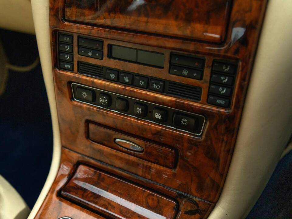 Image 7/45 of Rolls-Royce Silver Seraph (2000)