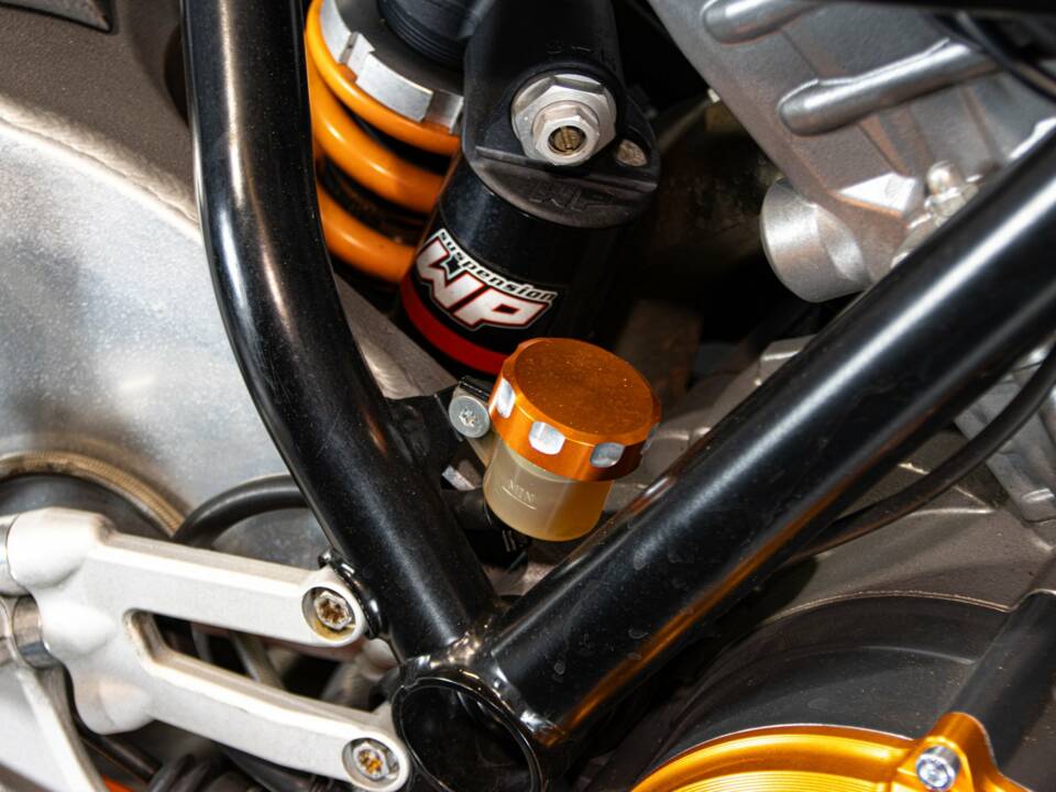 Bild 8/50 von KTM DUMMY (2011)