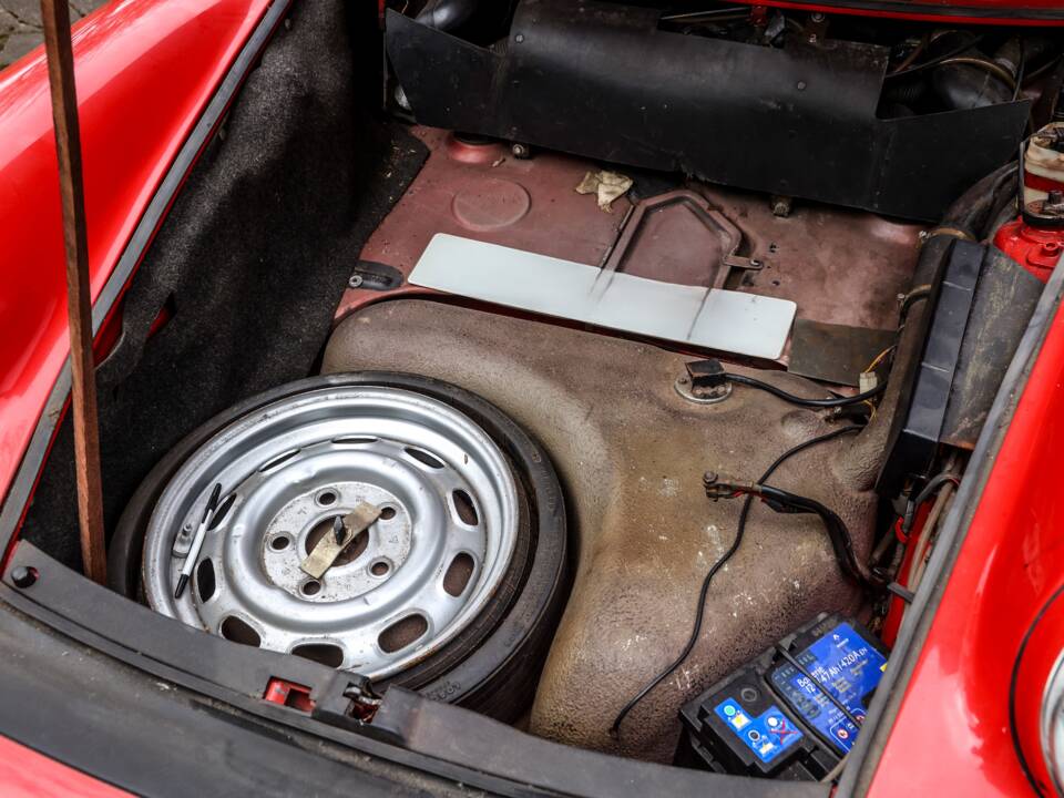 Image 21/49 de Porsche 911 2.7 (1977)