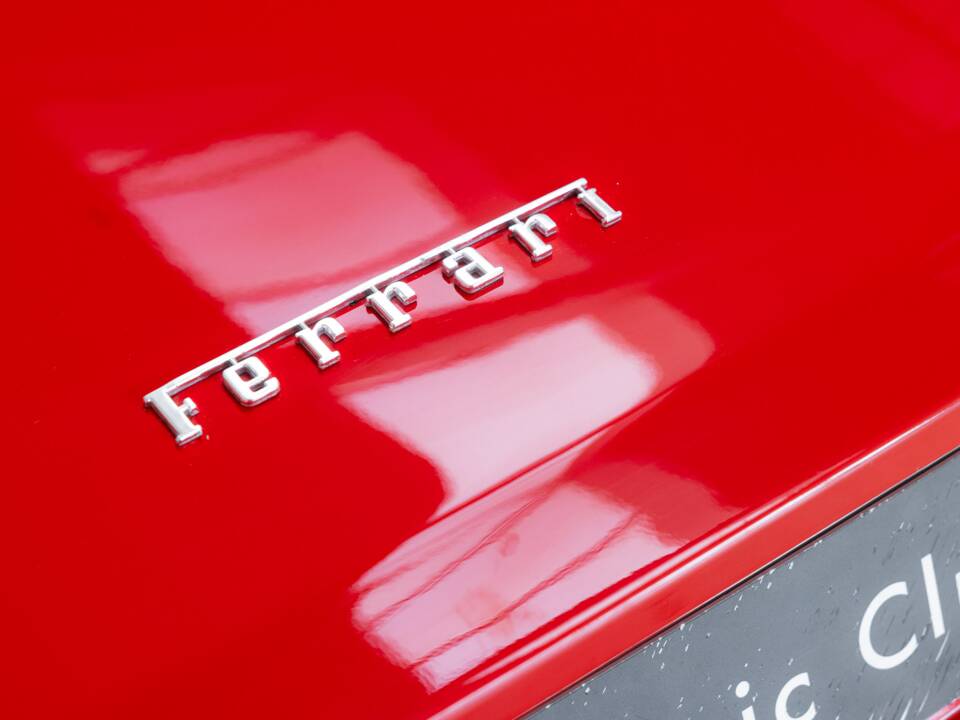 Bild 31/40 von Ferrari 328 GTS (1986)