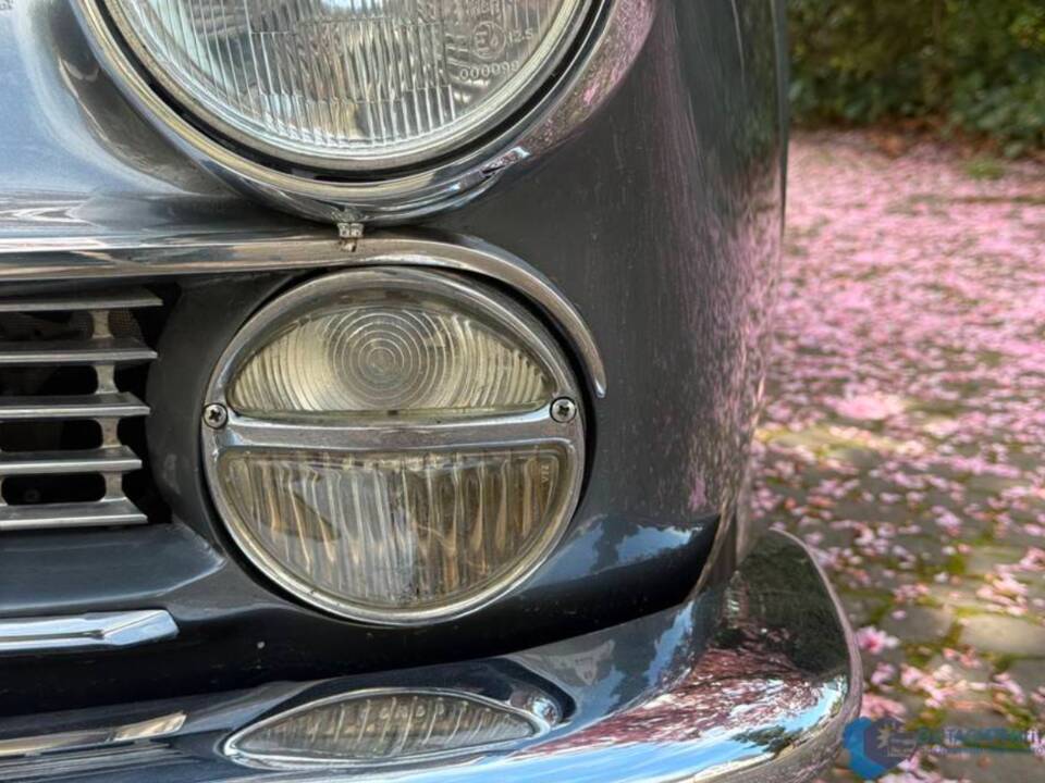 Bild 33/98 von Alfa Romeo 2000 Spider (1960)