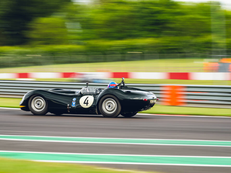 Afbeelding 2/34 van Lister Knobbly (2021)