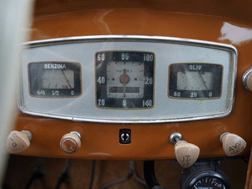 Image 13/50 of FIAT 1100 B (1947)