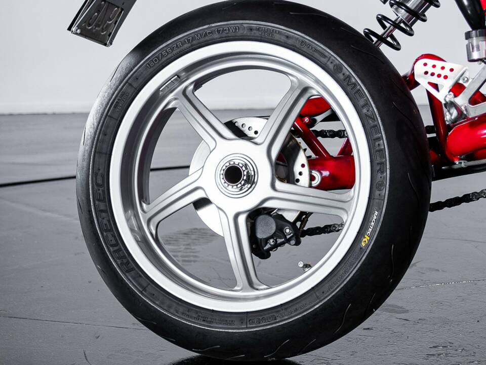 Bild 21/46 von Ducati DUMMY (2002)