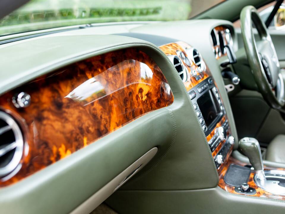 Image 49/50 de Bentley Continental GT (2004)