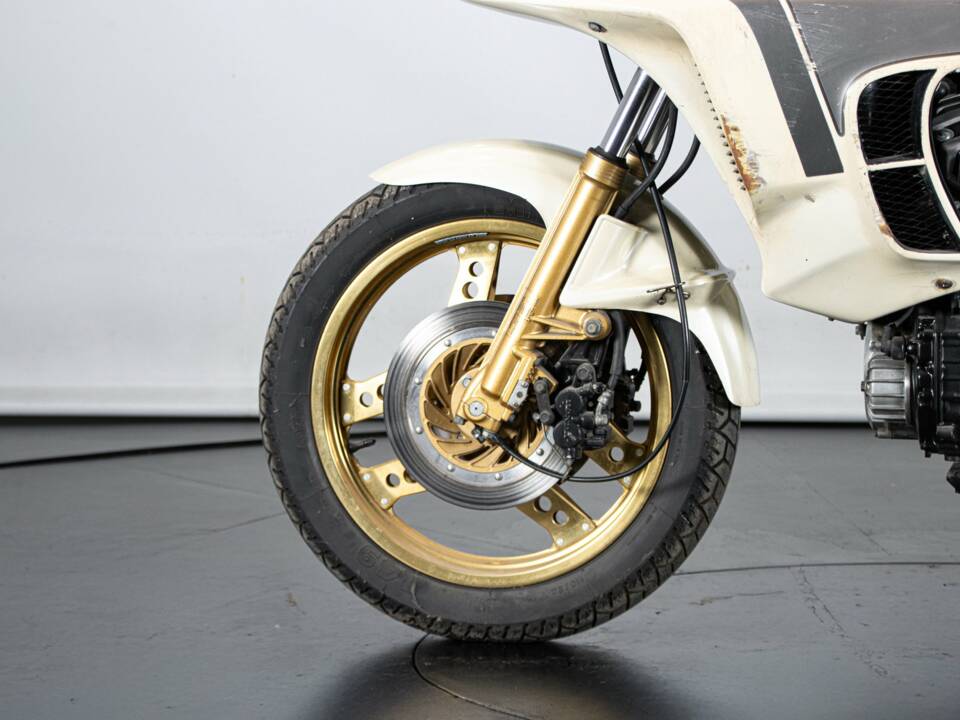 Image 25/50 of Honda CX 500 Turbo (1982)