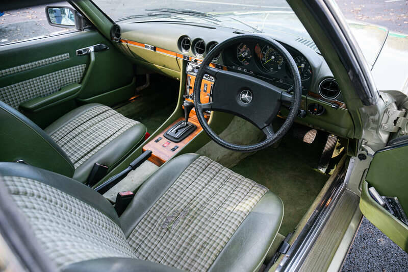 Image 2/43 of Mercedes-Benz 280 SL (1982)