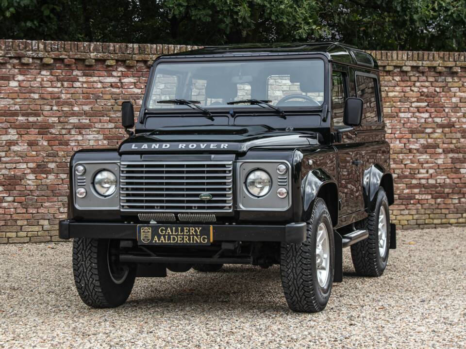 Bild 8/50 von Land Rover Defender 90 (2013)
